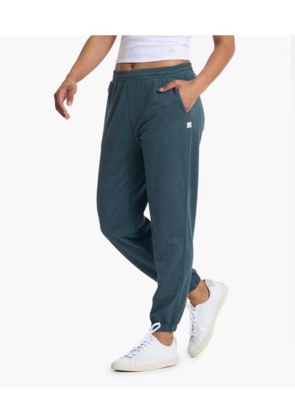 Vuori performance Teal Elastic and tie waist Jogger Pant limited edition color